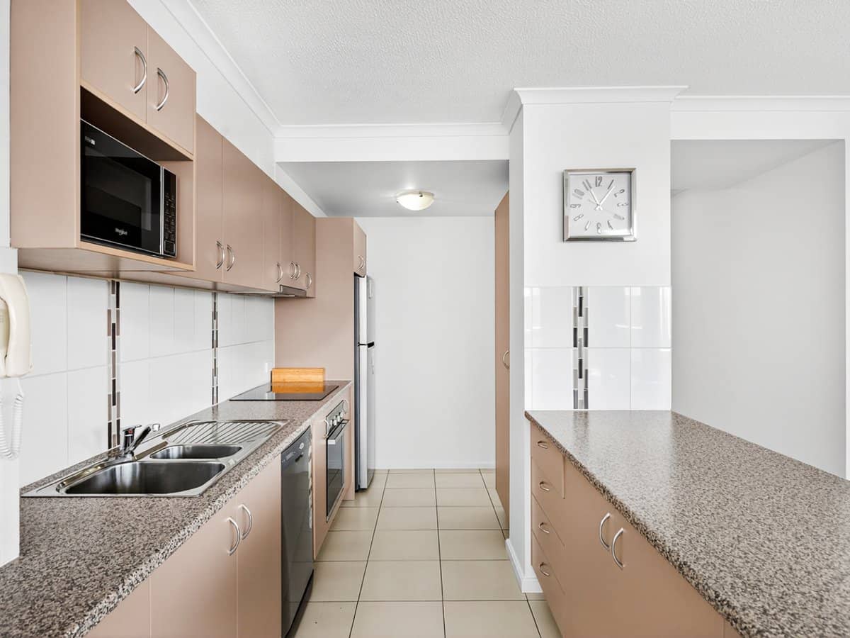 63 Cavill Avenue, SURFERS PARADISE - Thumbnail 17