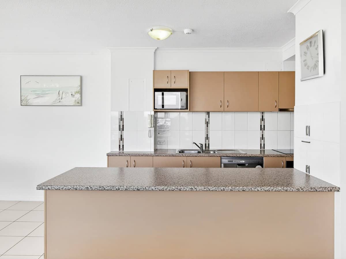63 Cavill Avenue, SURFERS PARADISE - Thumbnail 19