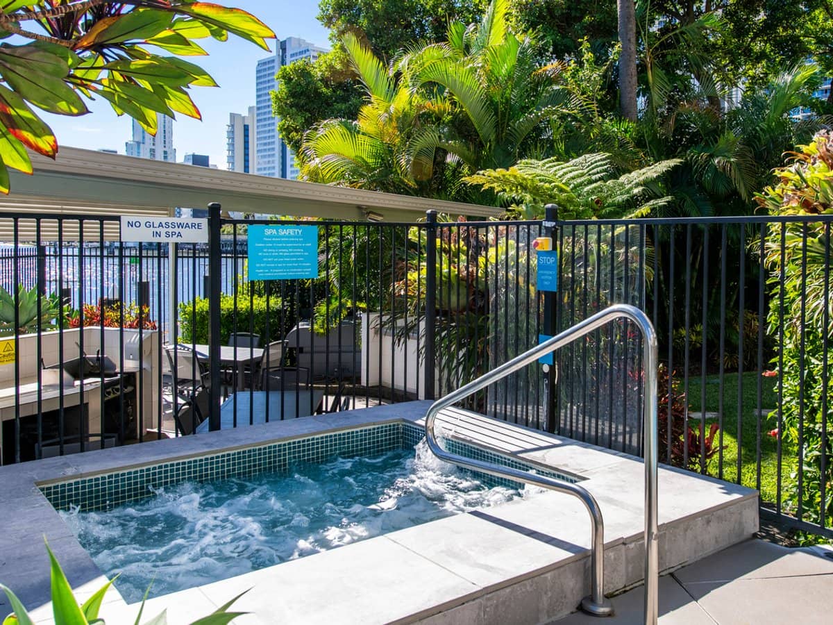 63 Cavill Avenue, SURFERS PARADISE - Thumbnail 31
