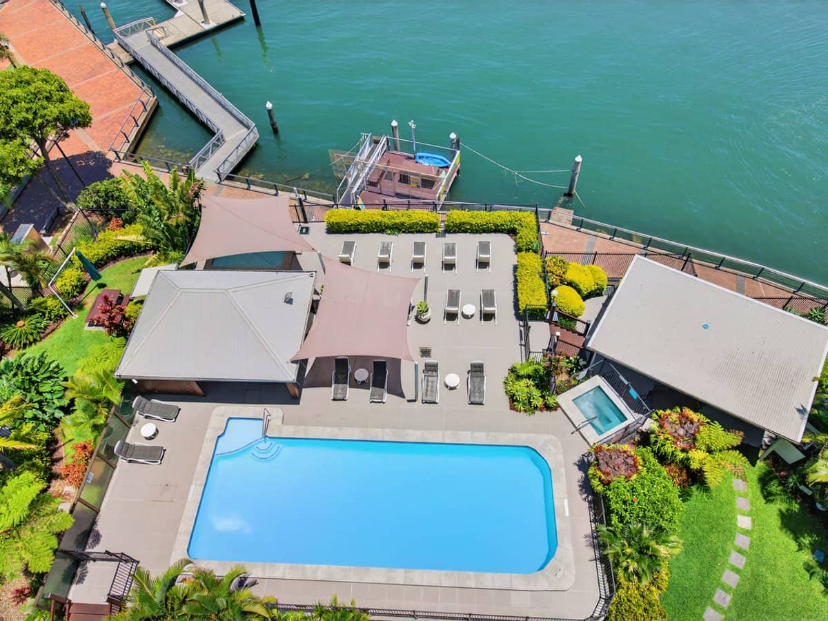 63 Cavill Avenue, SURFERS PARADISE - Thumbnail 32