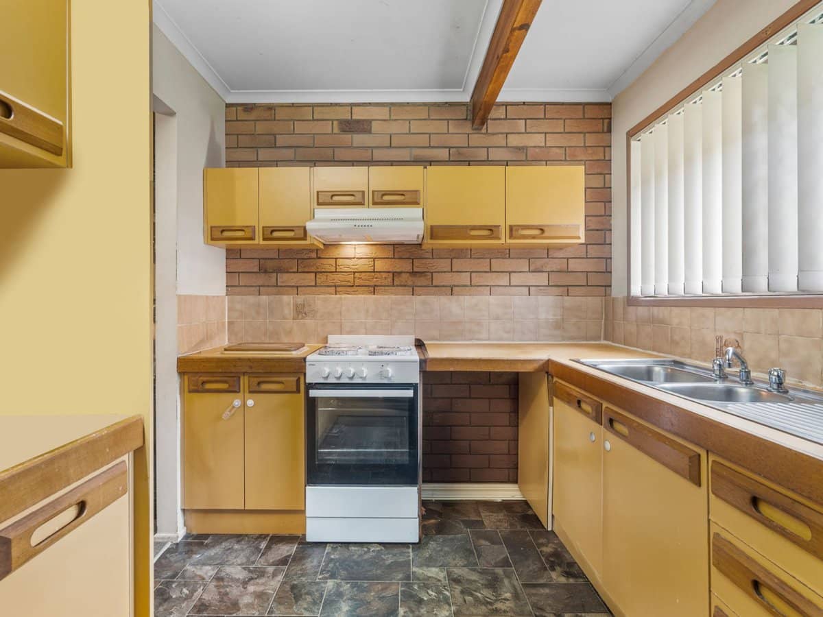 147-149 Kingston Road, WOODRIDGE - Thumbnail 2