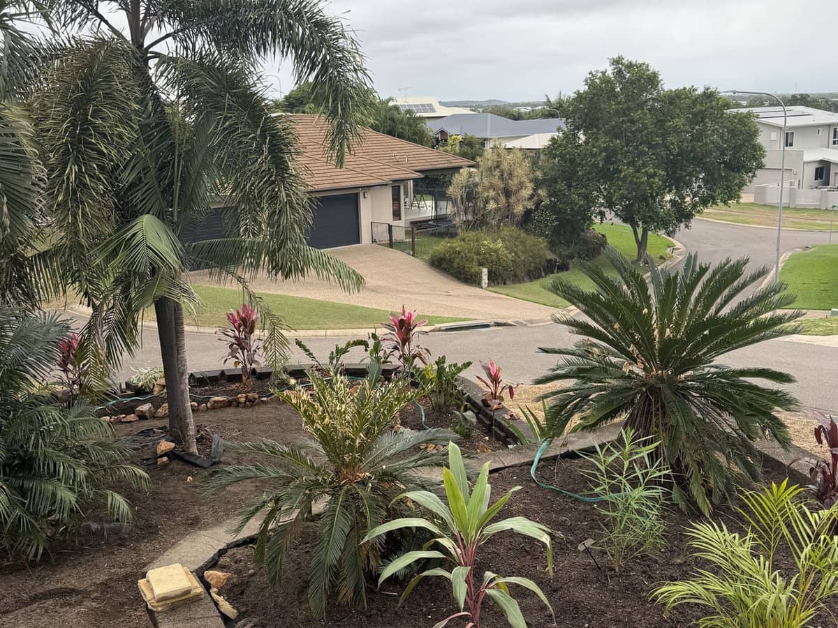 7 Mont Blanc Place, Mount Louisa - Thumbnail 12