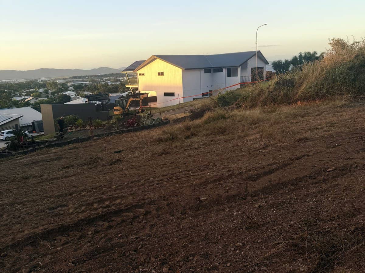 7 Mont Blanc Place, Mount Louisa - Thumbnail 13