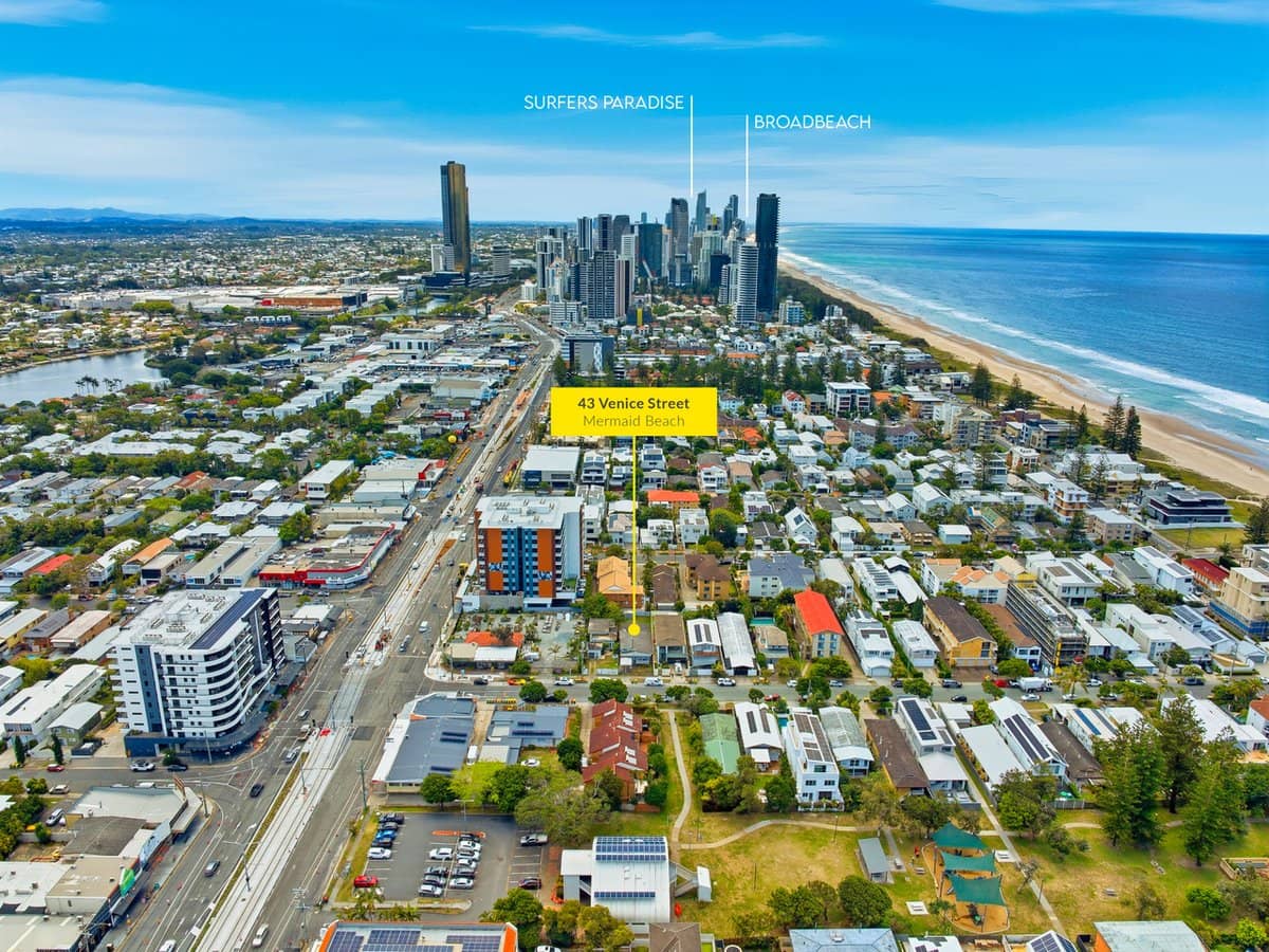 43 Venice Street, MERMAID BEACH - Thumbnail 3