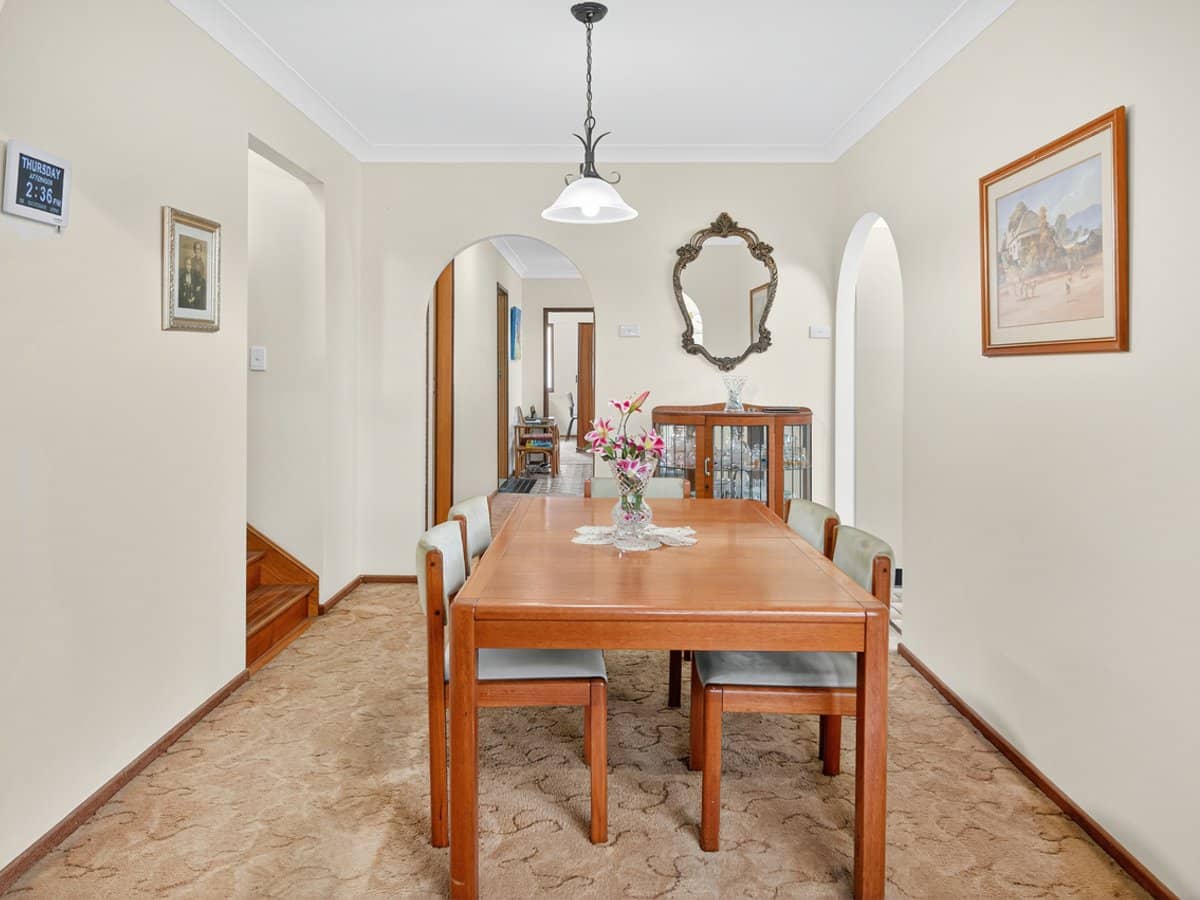 43 Venice Street, MERMAID BEACH - Thumbnail 12