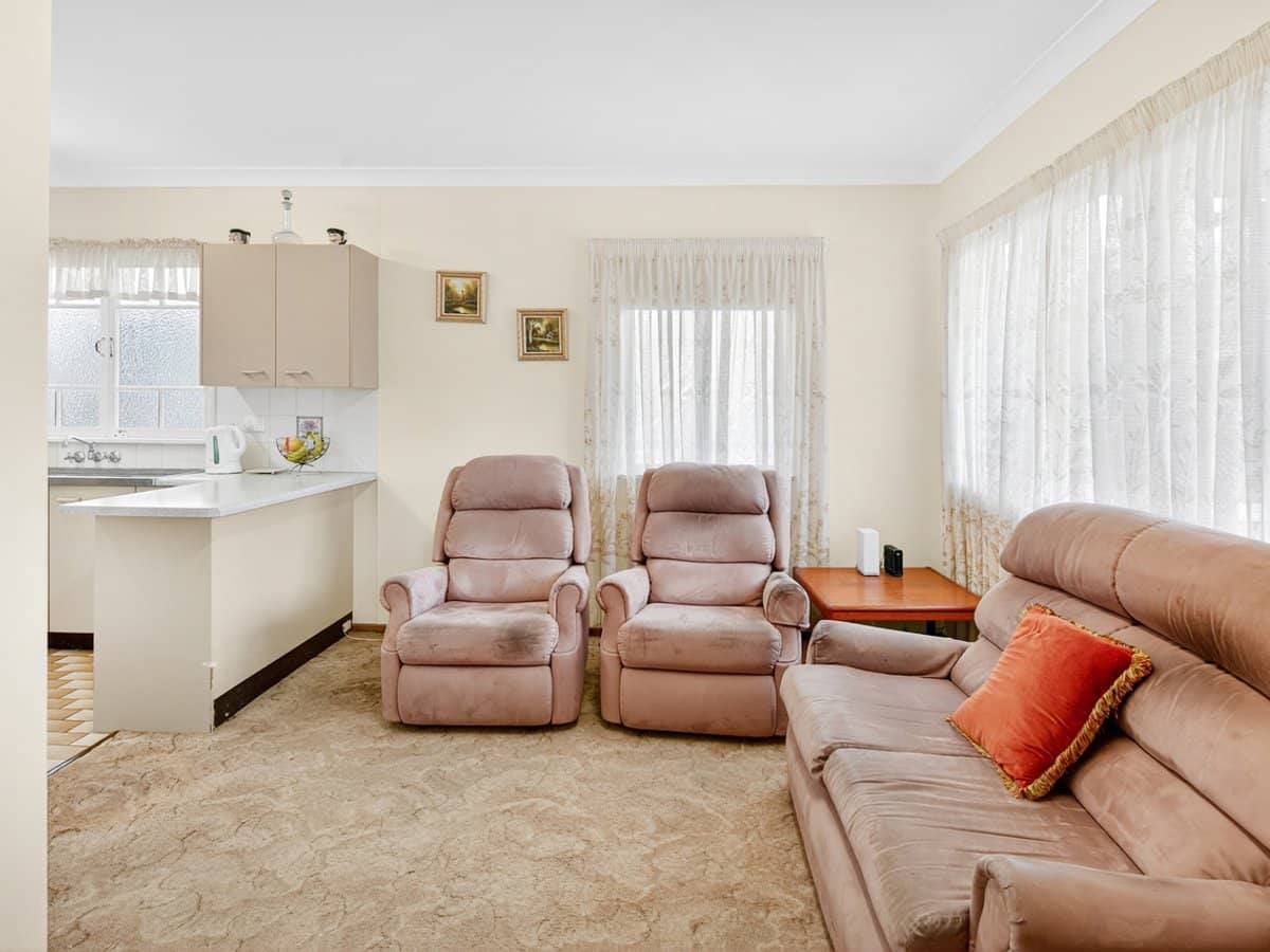 43 Venice Street, MERMAID BEACH - Thumbnail 13