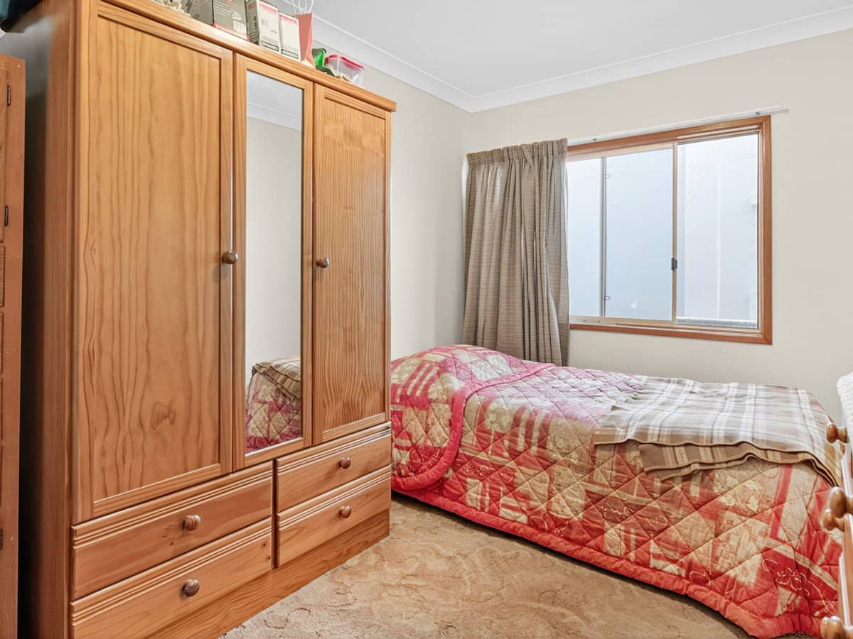 43 Venice Street, MERMAID BEACH - Thumbnail 23