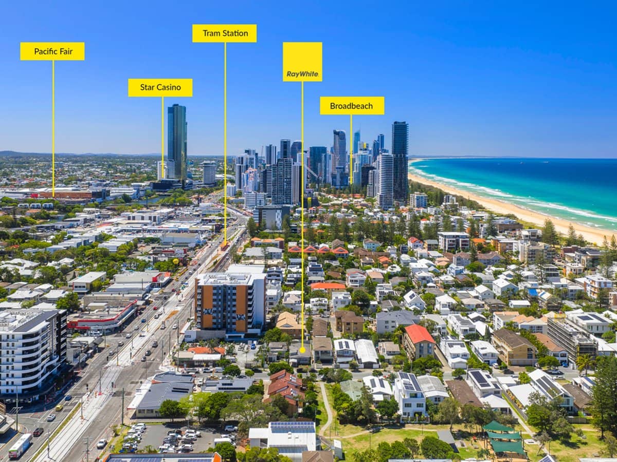 43 Venice Street, MERMAID BEACH - Thumbnail 34