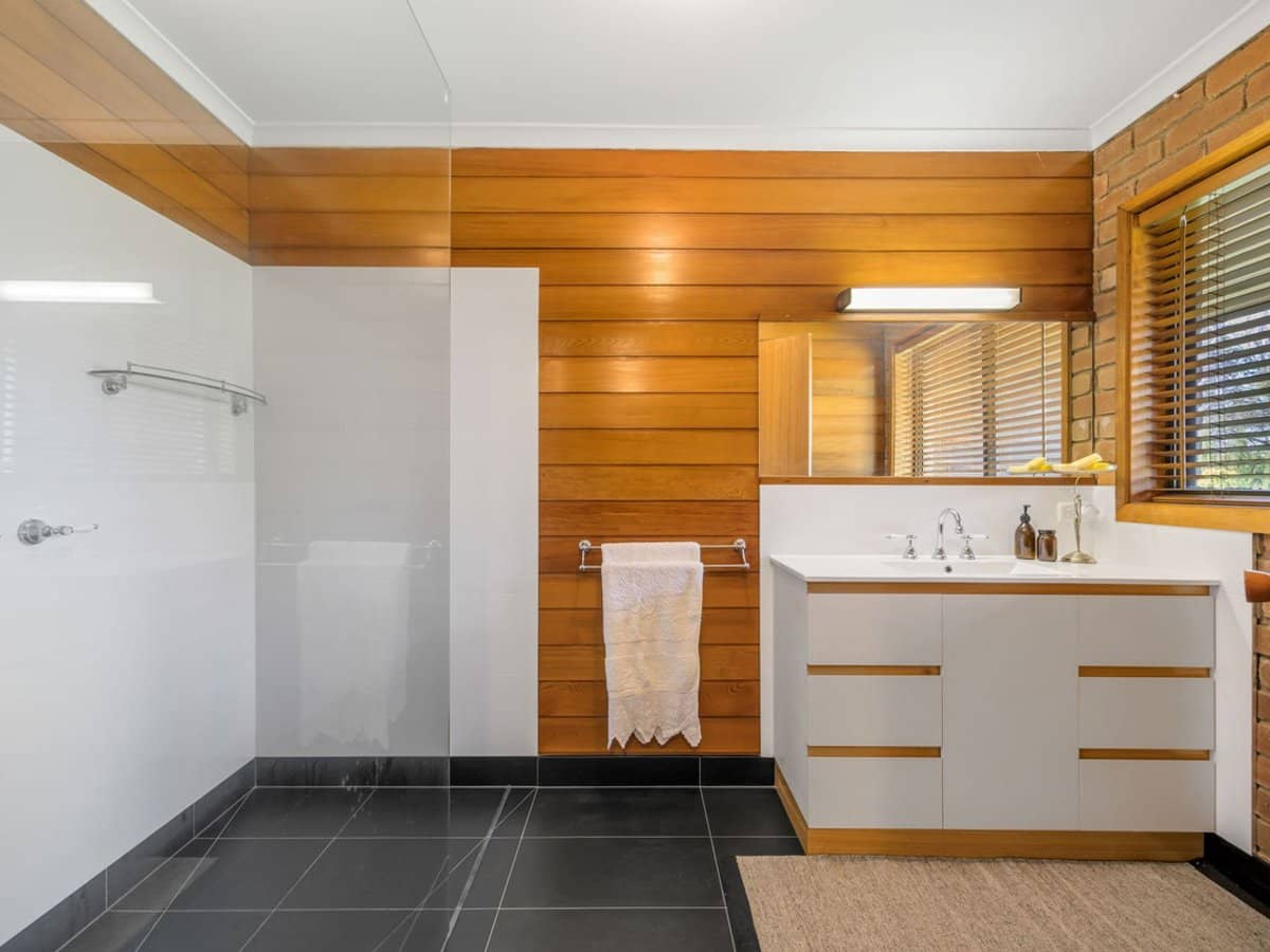 25 McMahons Road, Glenlyon - Thumbnail 15