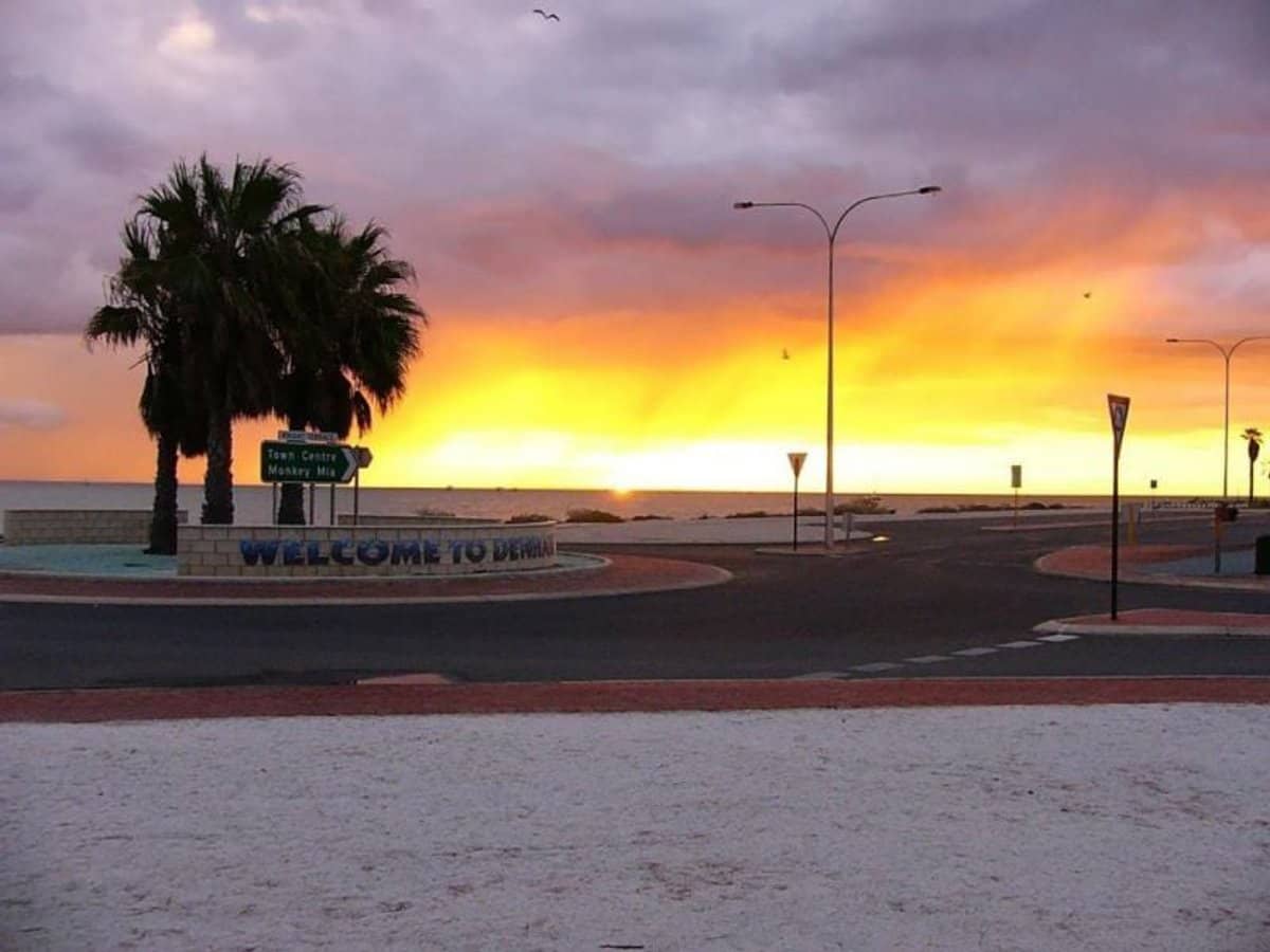 2 Denham Road, Denham - Thumbnail 3