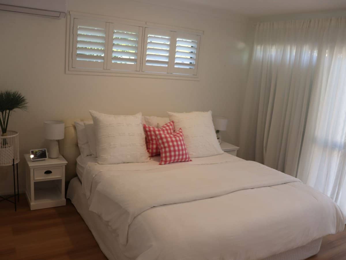 31 Sunbrite Avenue, Mermaid Beach - Thumbnail 10