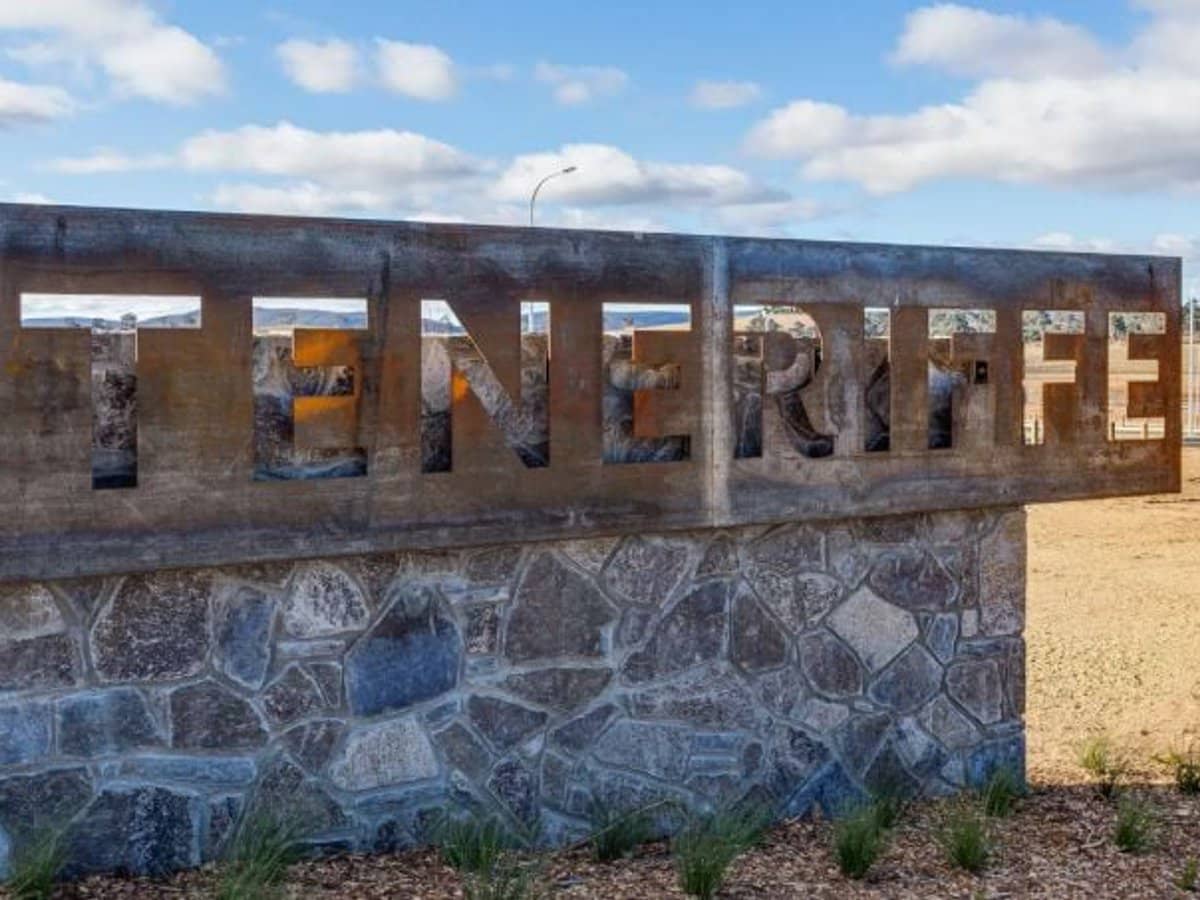 24 Aston Martin Drive, Goulburn - Thumbnail 2