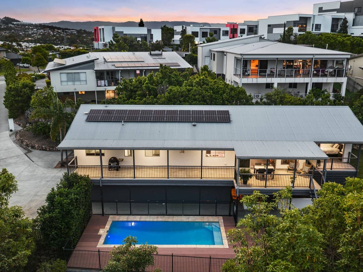 19 John Francis Drive, CARRARA - Thumbnail 2