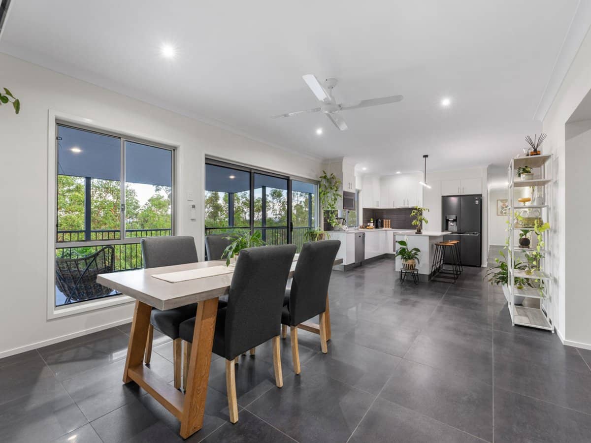 19 John Francis Drive, CARRARA - Thumbnail 4