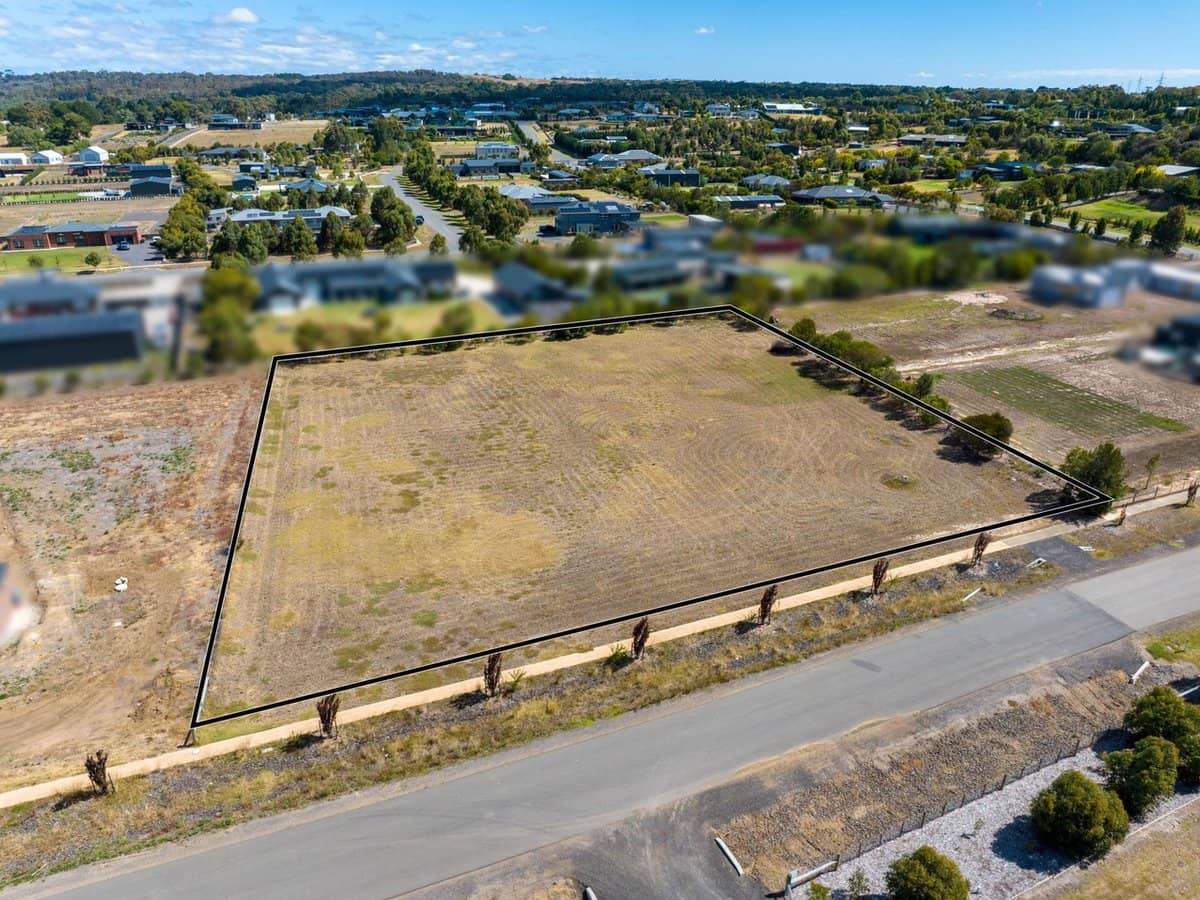 10 Millpond Lane, Batesford - Thumbnail 3