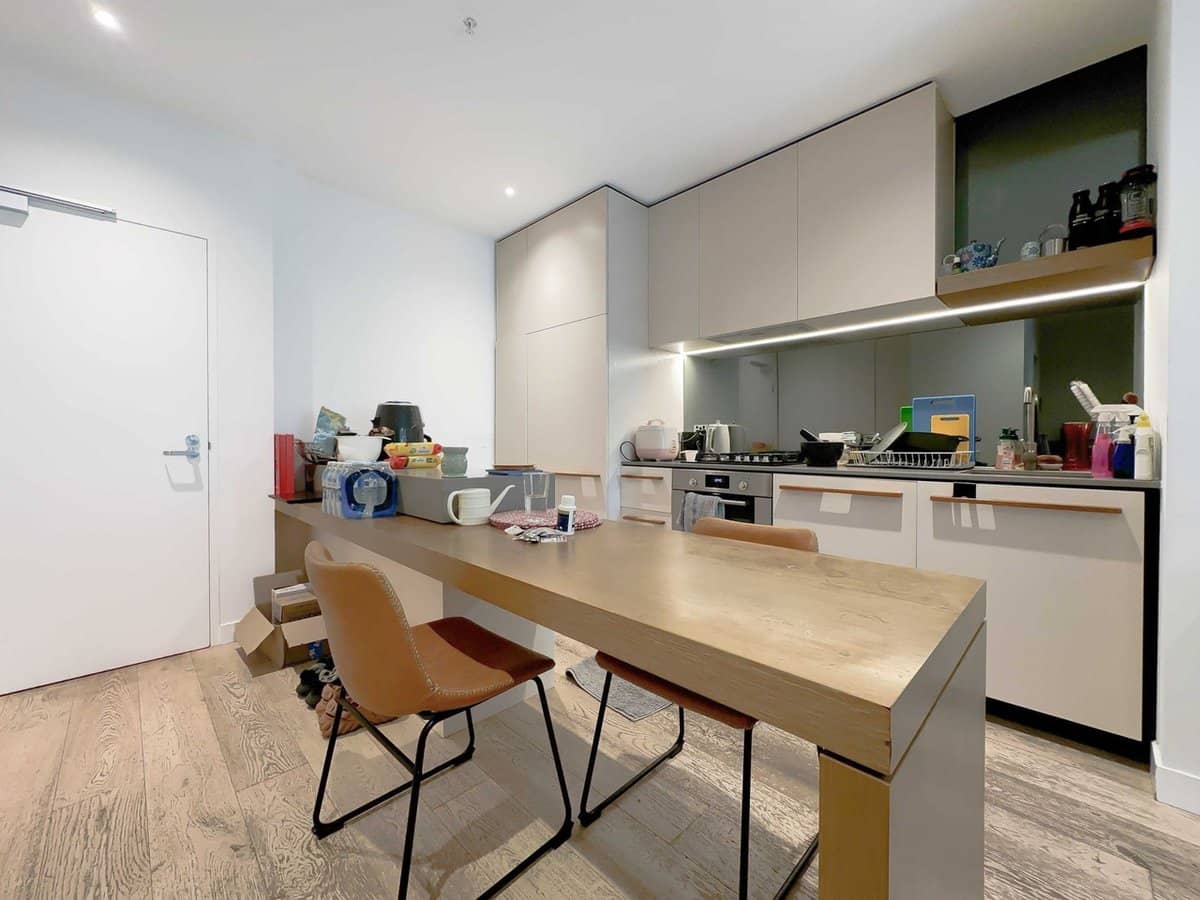 117/9 Dryburgh Street, West Melbourne - Thumbnail 2