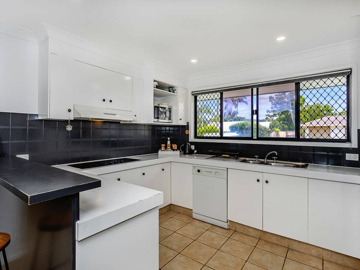 14 Dorrigo Drive, WORONGARY - Thumbnail 7