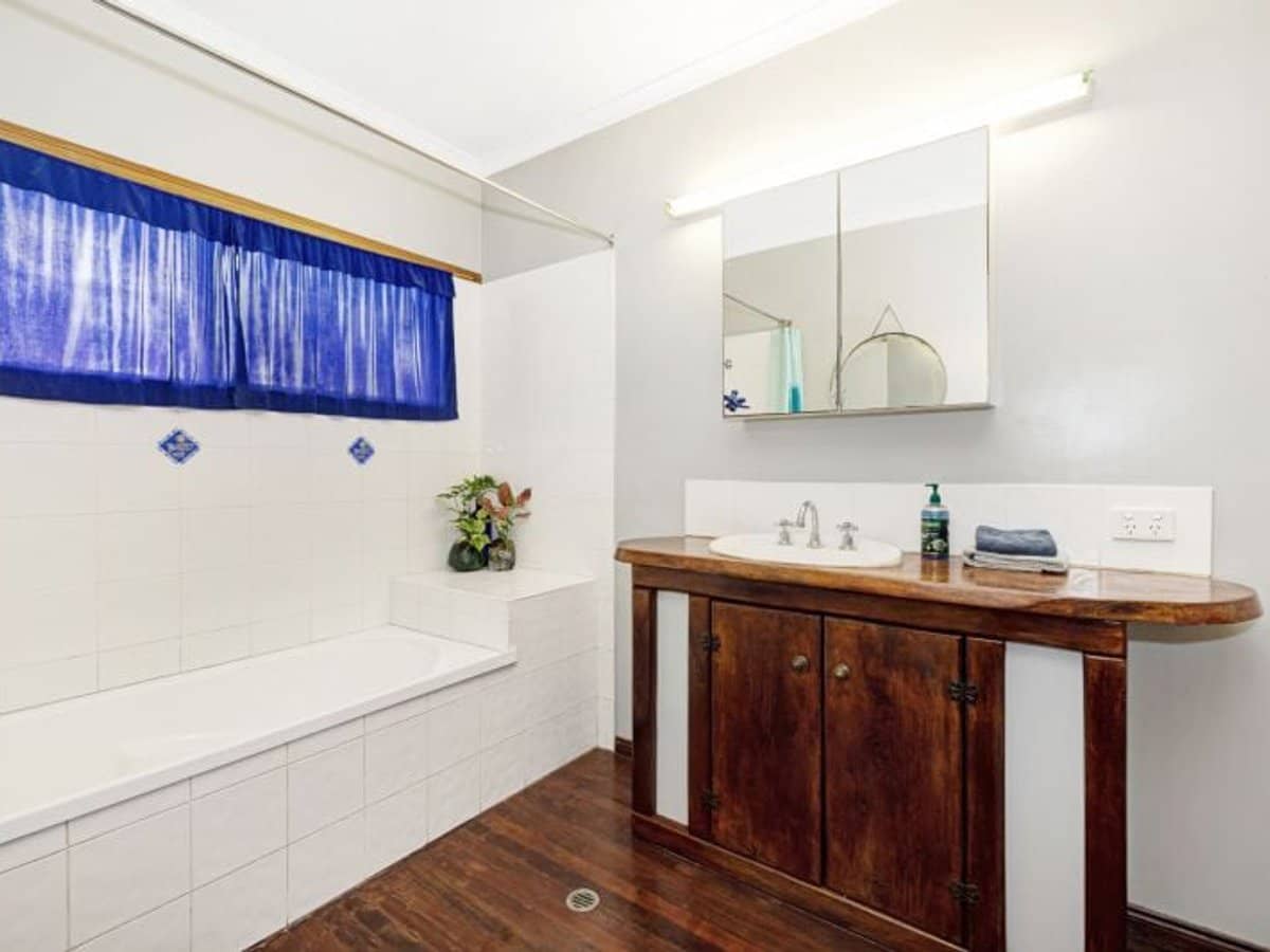 74 Holland Street, Wongaling Beach - Thumbnail 4