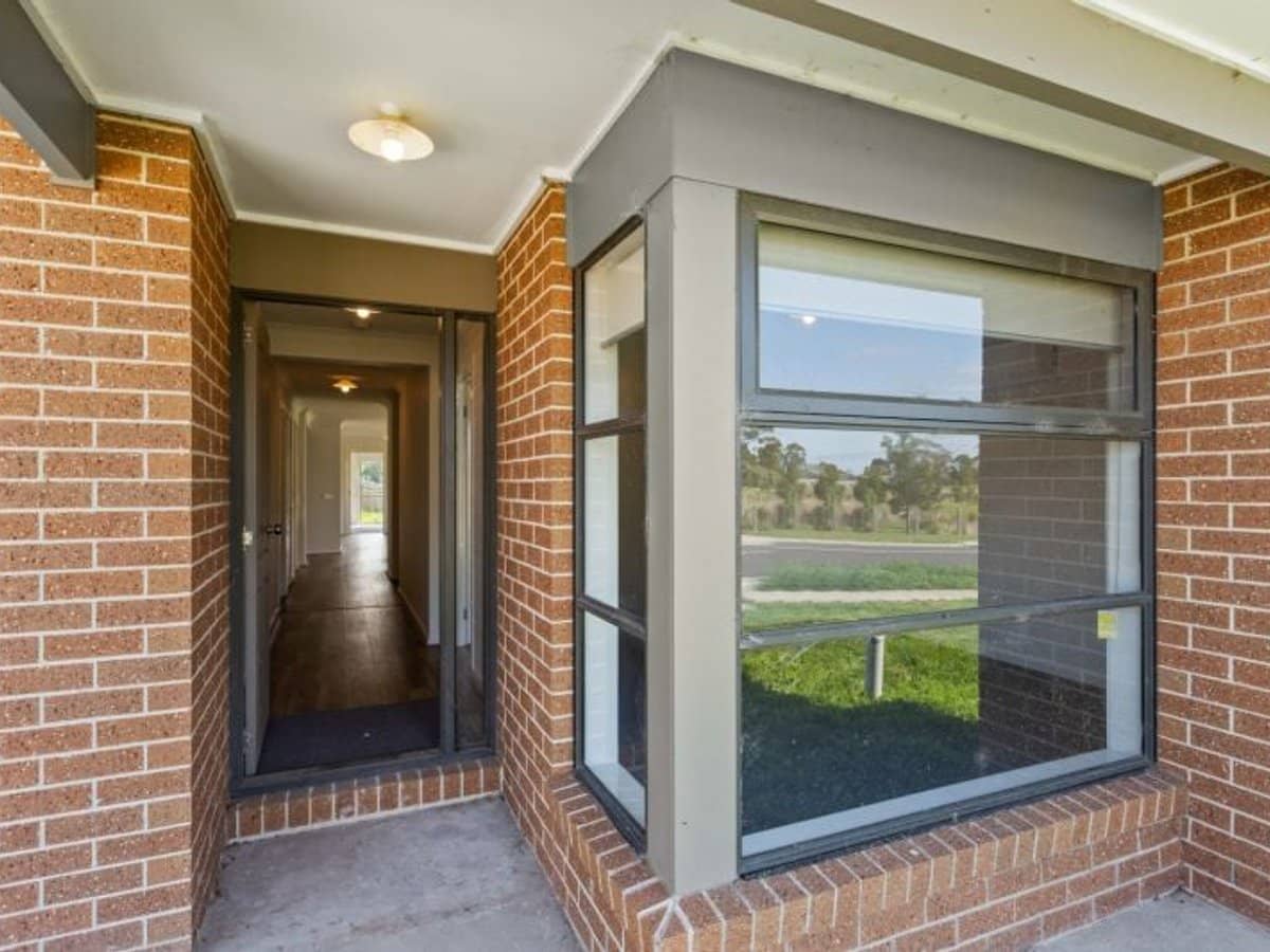 17 Parkside Crescent, Foster - Thumbnail 3