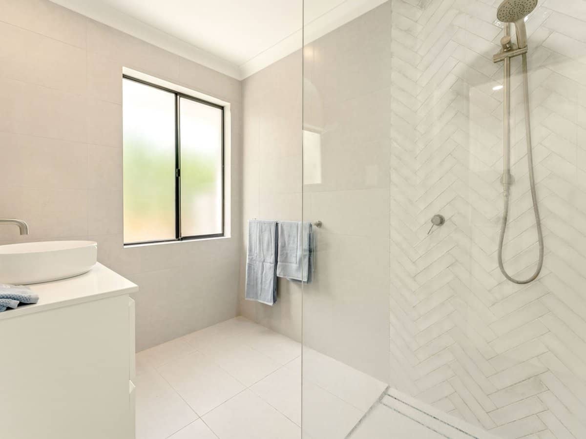 15 Muston Court, CARRARA - Thumbnail 14