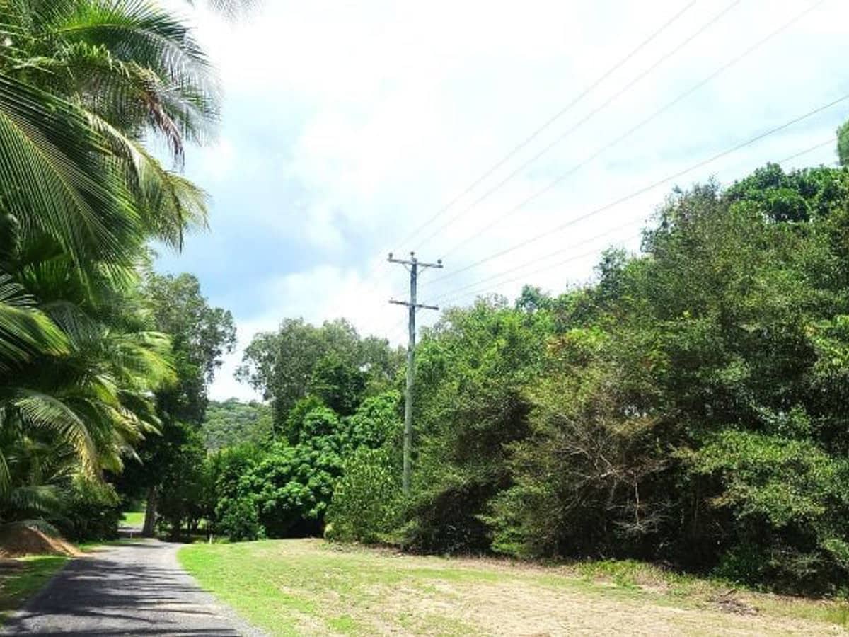 11 Armanasco Road, Bramston Beach - Thumbnail 6