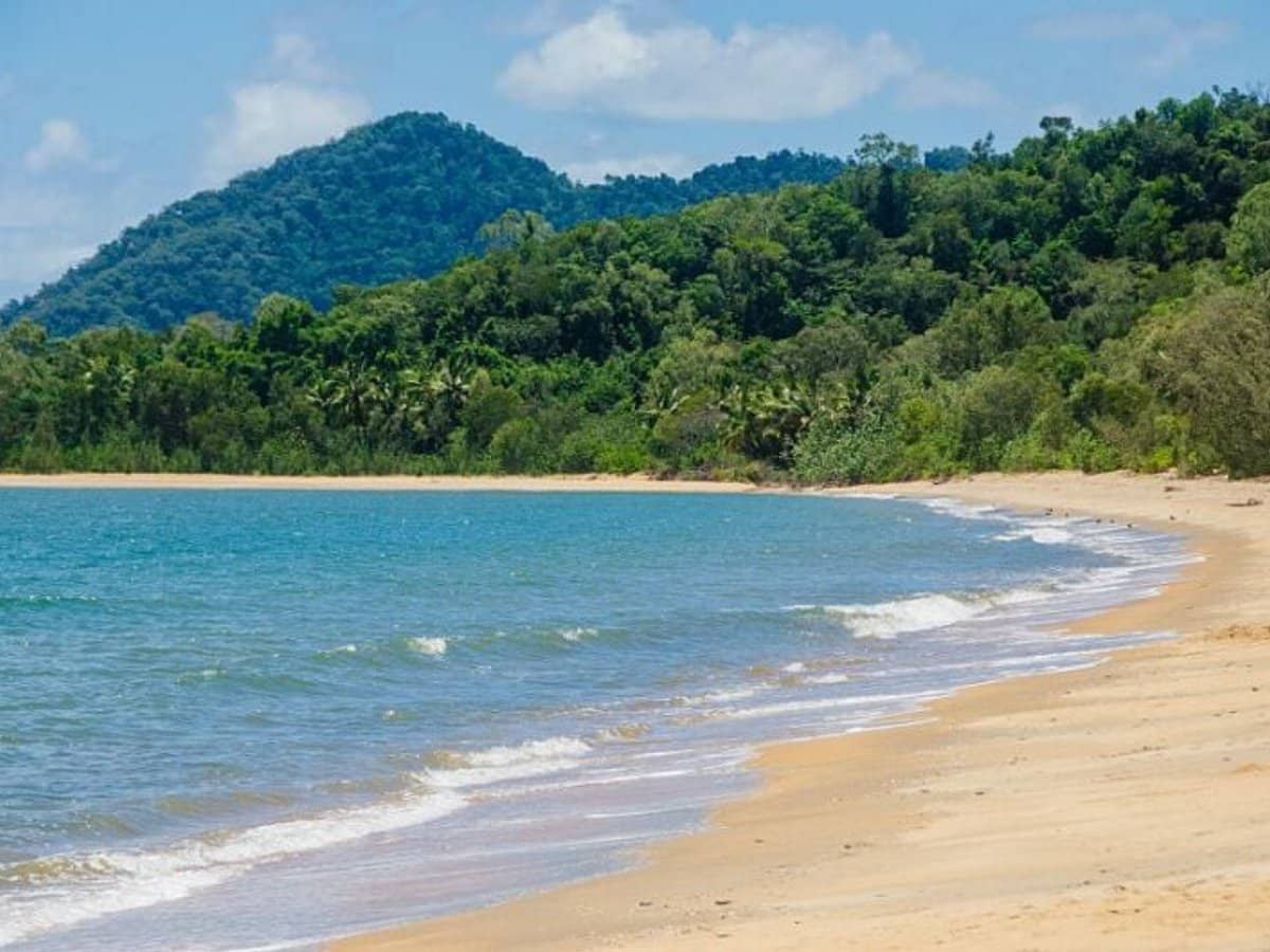 11 Armanasco Road, Bramston Beach - Thumbnail 17