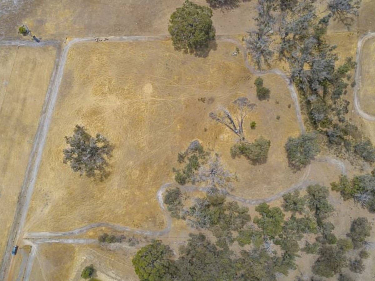 78 Ridge View Avenue, Boyup Brook - Thumbnail 1