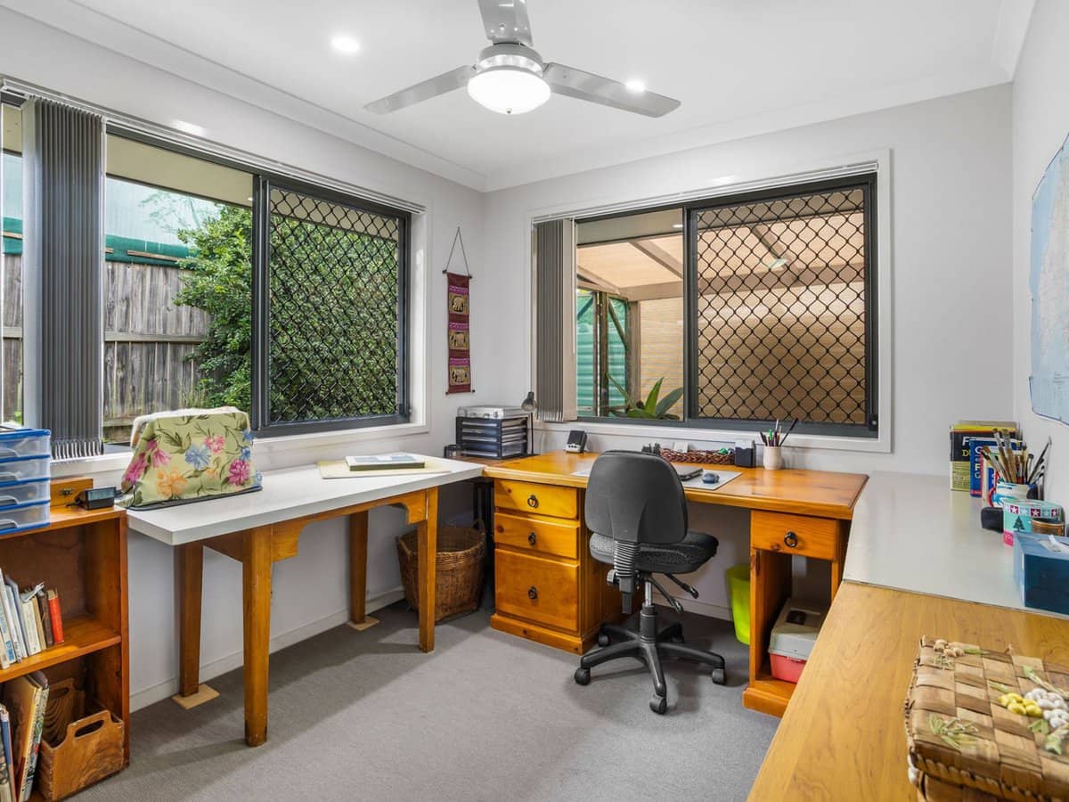 27 Overlander Avenue, Woolmar - Thumbnail 7