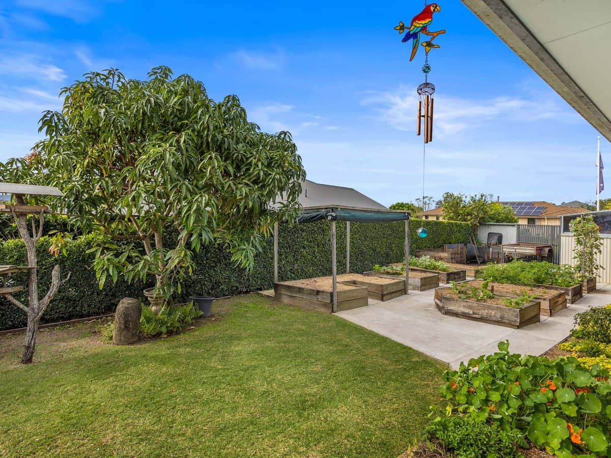 27 Overlander Avenue, Woolmar - Thumbnail 20