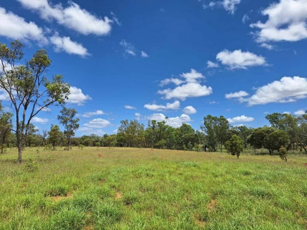 6743 Dunrobin Road, Jericho - Thumbnail 2