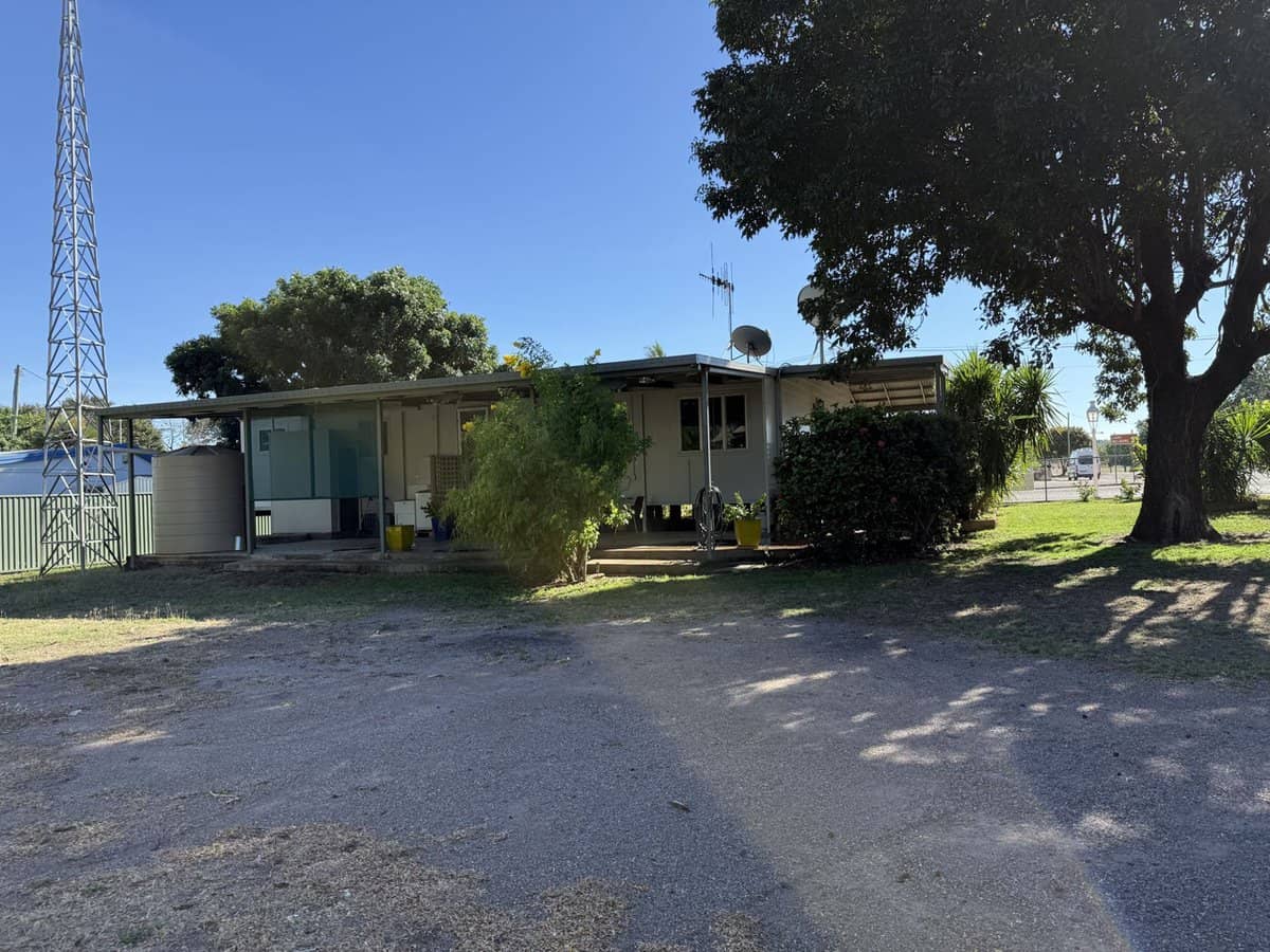 85 Alldridge Street, Croydon - Thumbnail 2