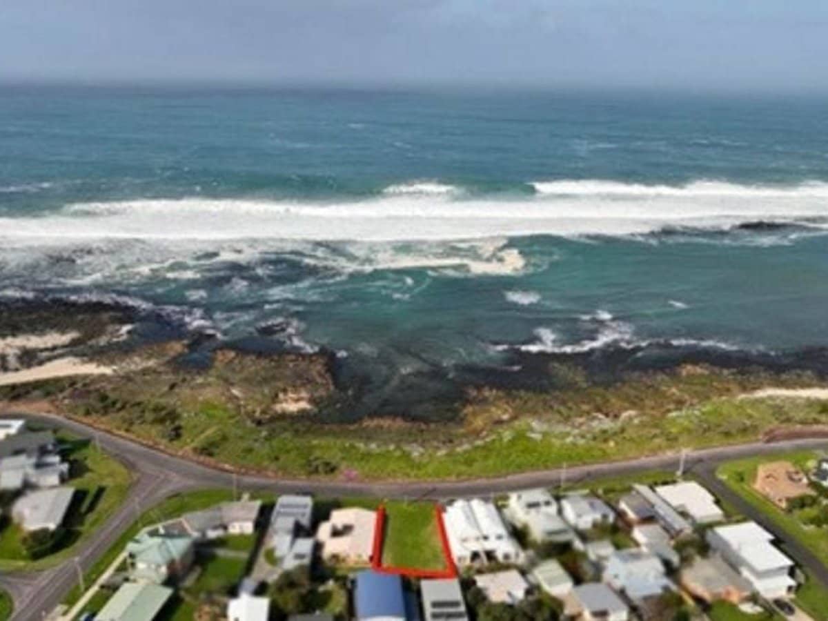 42 Ocean Drive, Port Fairy - Thumbnail 1