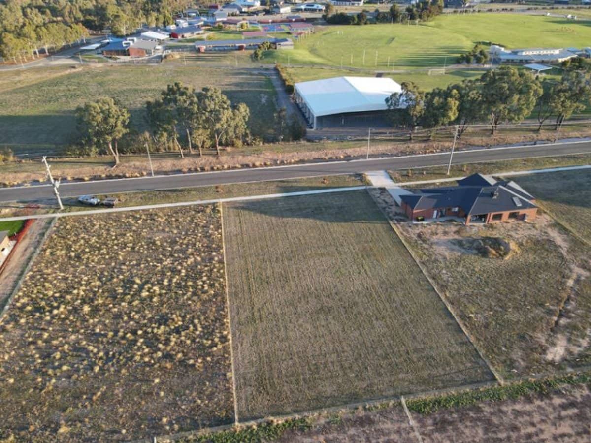 38 Grace Road, Shepparton North - Thumbnail 2