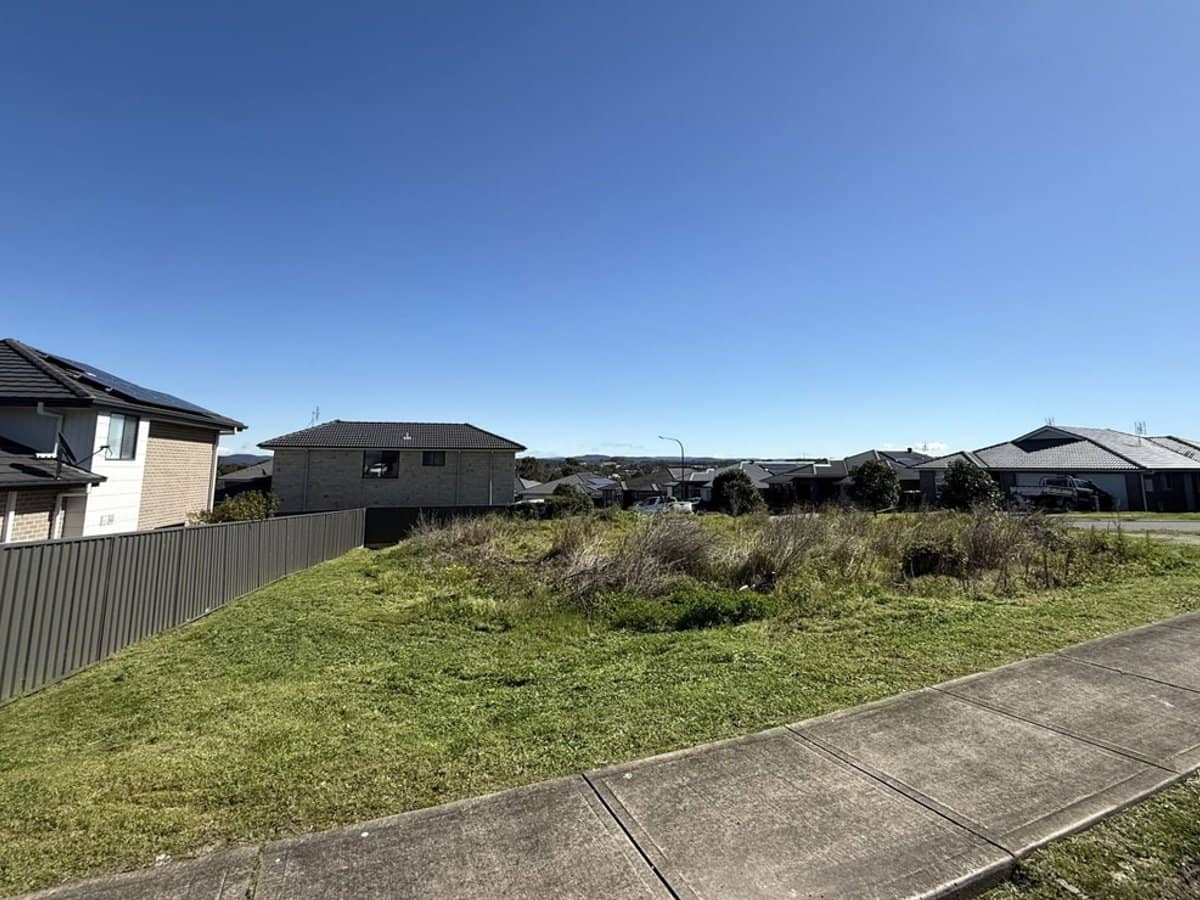 8 Freesia Way, Hamlyn Terrace - Thumbnail 3