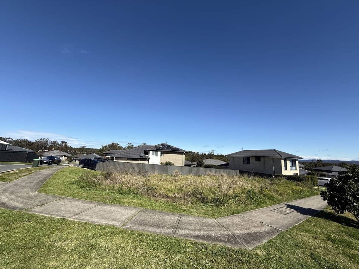 8 Freesia Way, Hamlyn Terrace - Thumbnail 4