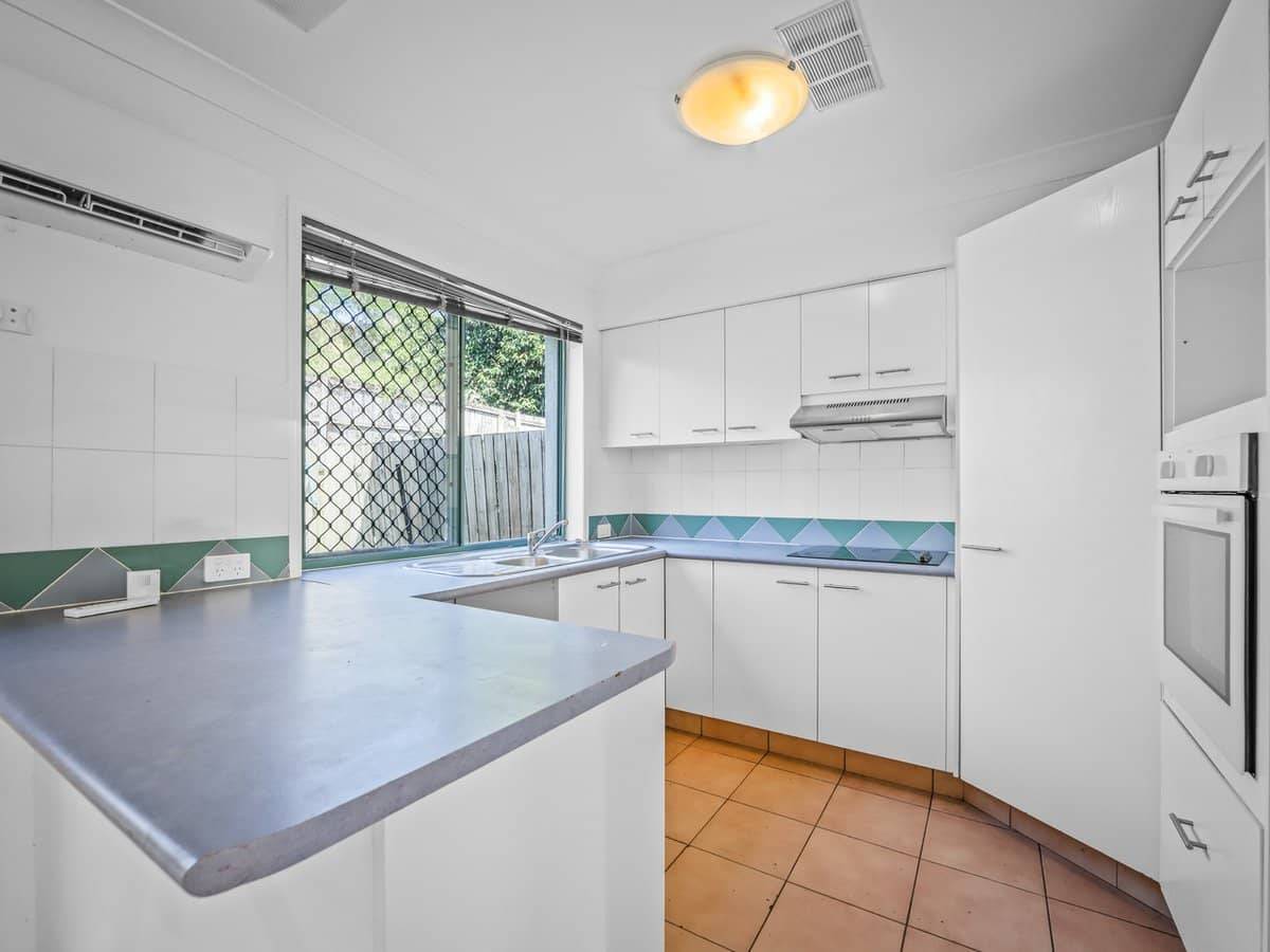 28 Ancona Street, CARRARA - Thumbnail 7