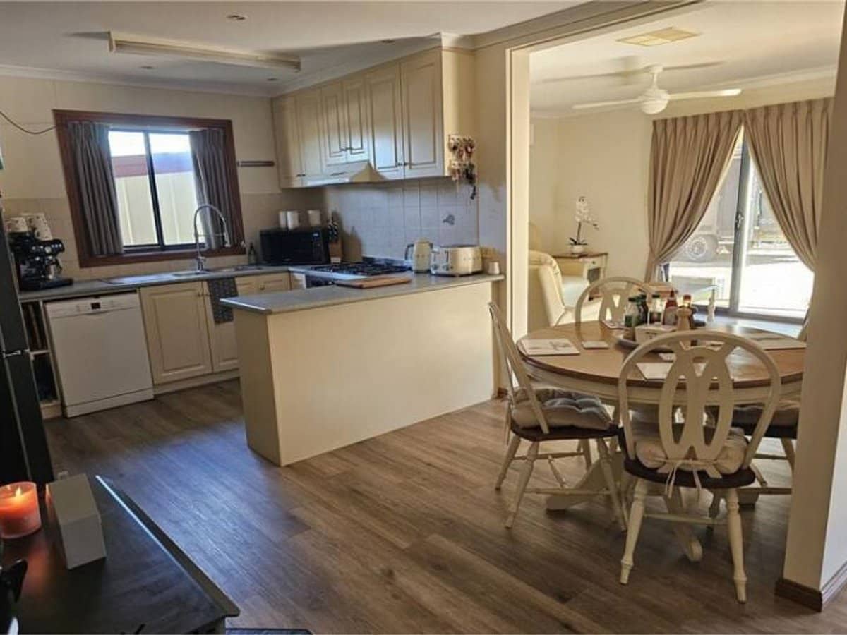 20 Lewis, Coolamon - Thumbnail 9