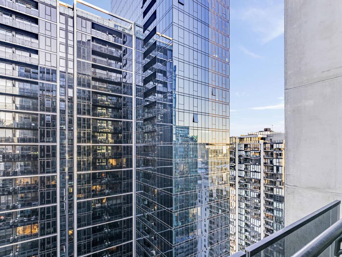 3209/151 City Road, Southbank - Thumbnail 17