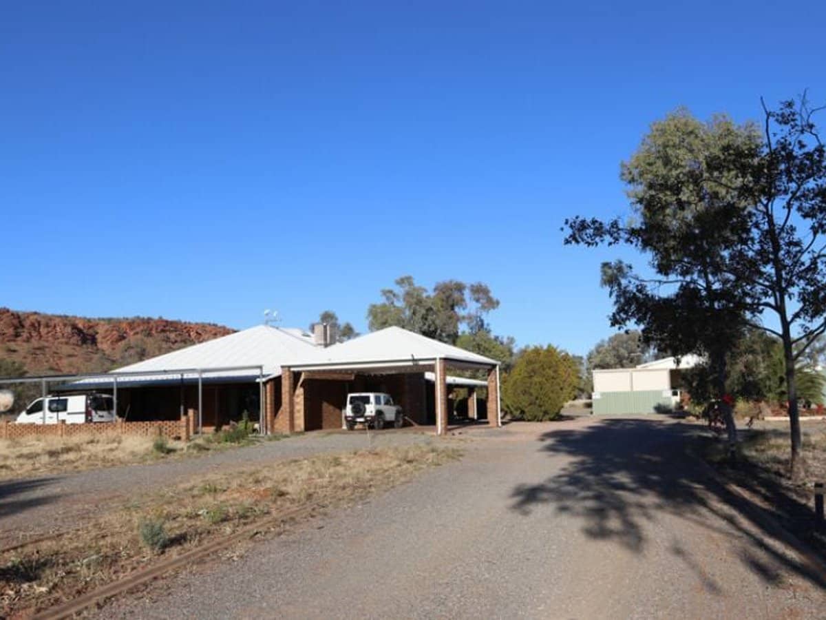 14 Brumby Road, Alice Springs - Thumbnail 2