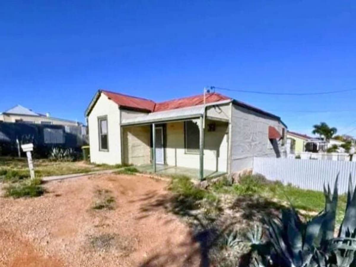 23 Nicholls Street, Broken Hill - Thumbnail 1