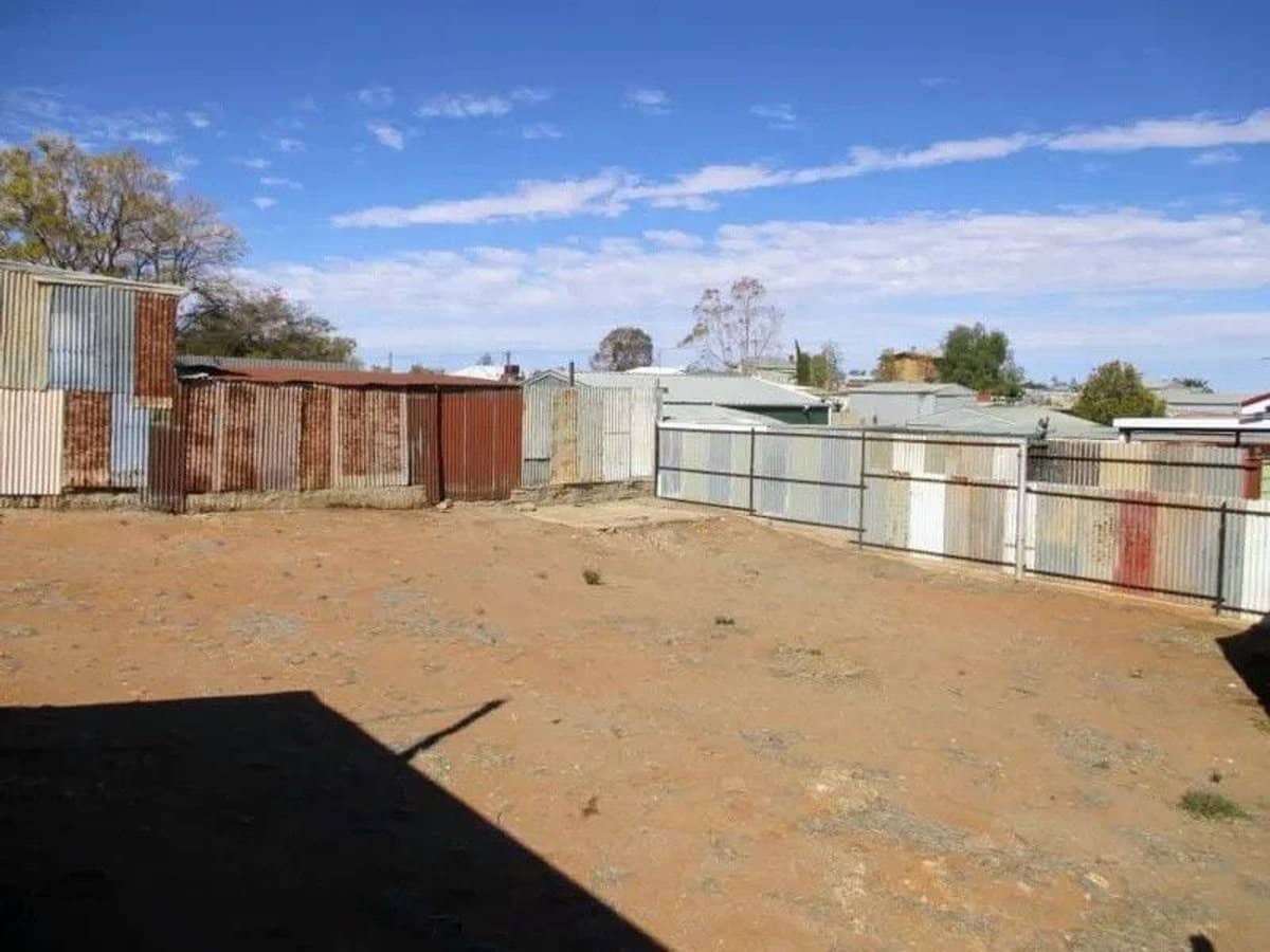 23 Nicholls Street, Broken Hill - Thumbnail 7