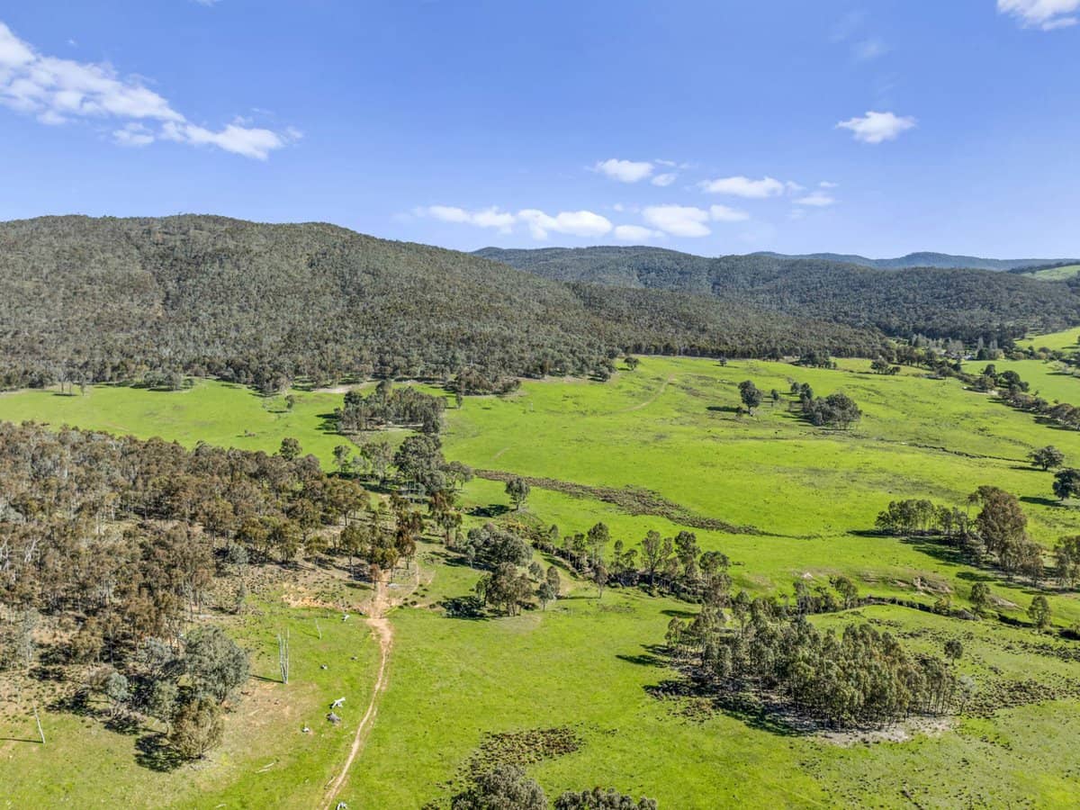 500 Watchbox Creek Road, Molyullah - Thumbnail 2