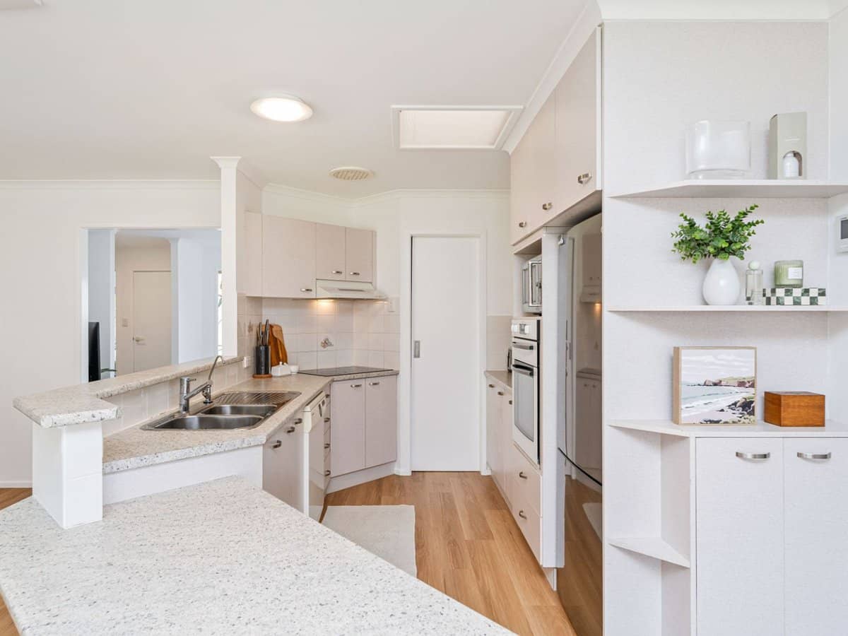 8 Sealink Drive, Point Vernon - Thumbnail 14