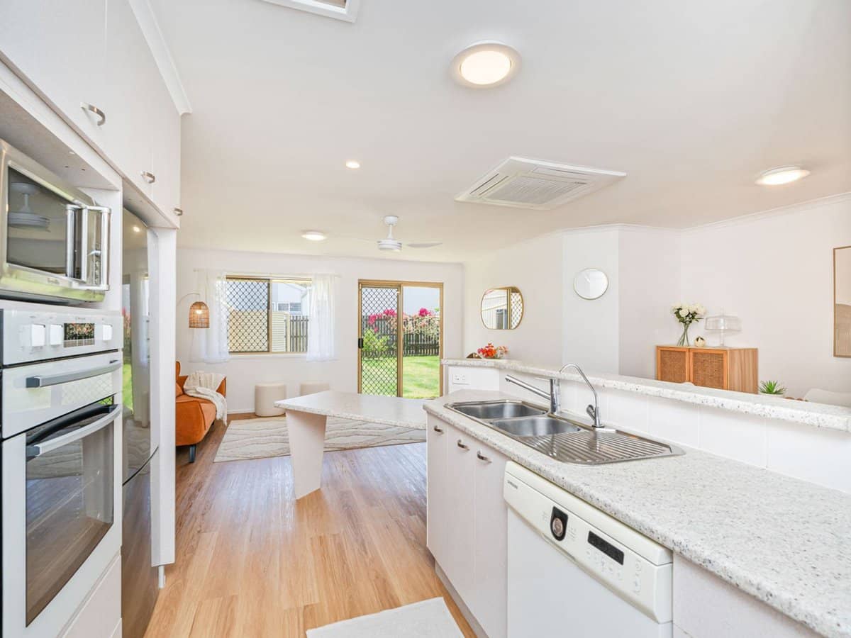 8 Sealink Drive, Point Vernon - Thumbnail 15