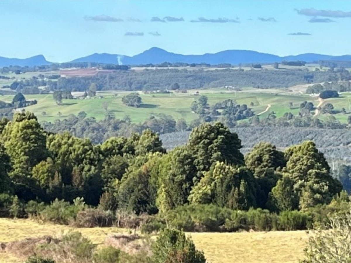 17 Sweetmans Road, Yolla - Thumbnail 2