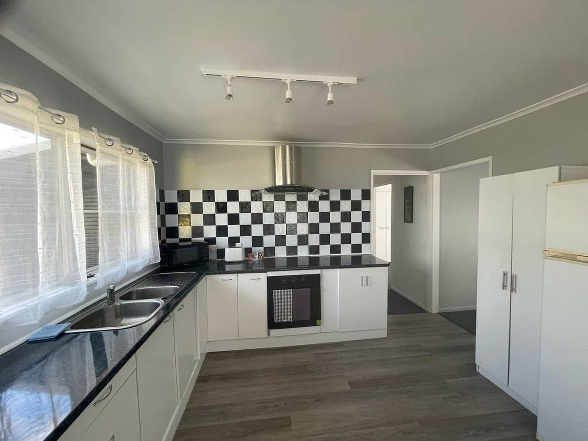 9A Urquhart Street, Queenstown - Thumbnail 4