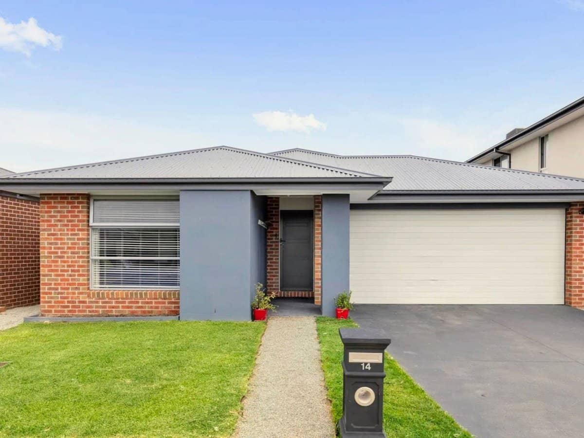 14 Albany Way, Charlemont - Thumbnail 1