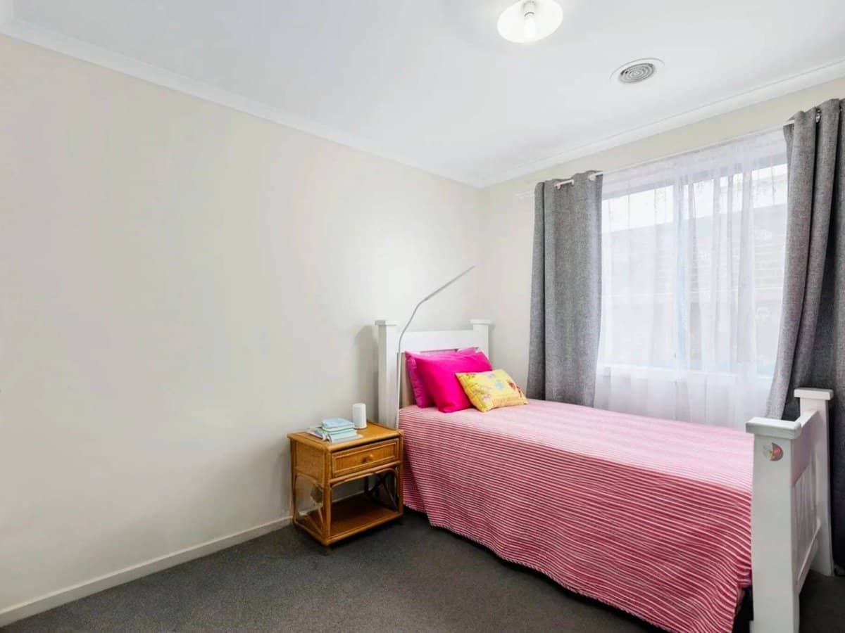 14 Albany Way, Charlemont - Thumbnail 6