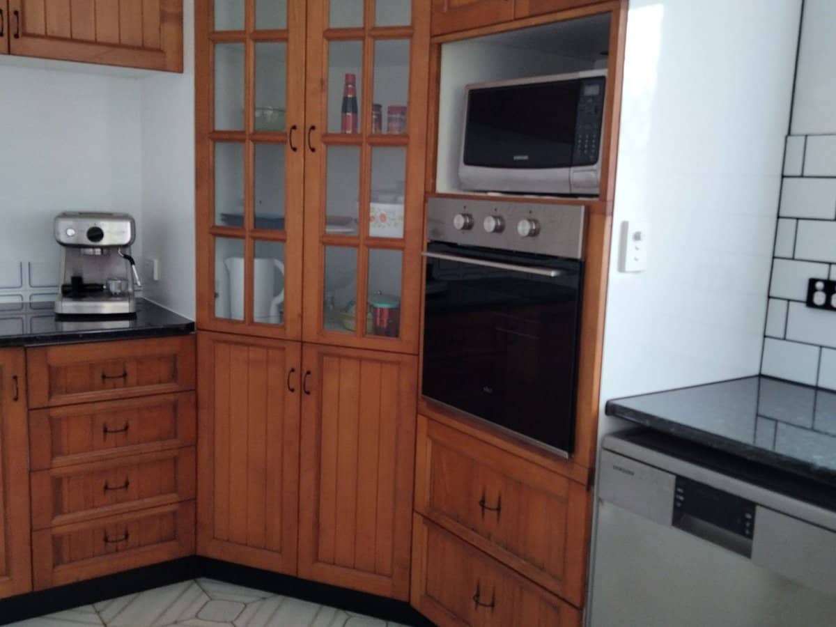 6 Mosch Place, Mooroobool - Thumbnail 5