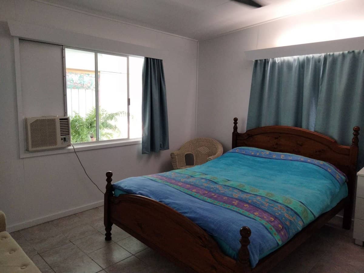 6 Mosch Place, Mooroobool - Thumbnail 8